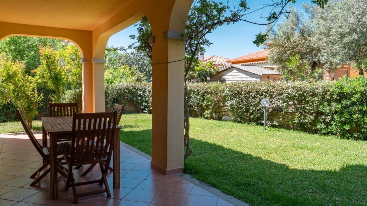 Casa Vacanza La Suaredda San Teodoro  Exterior foto