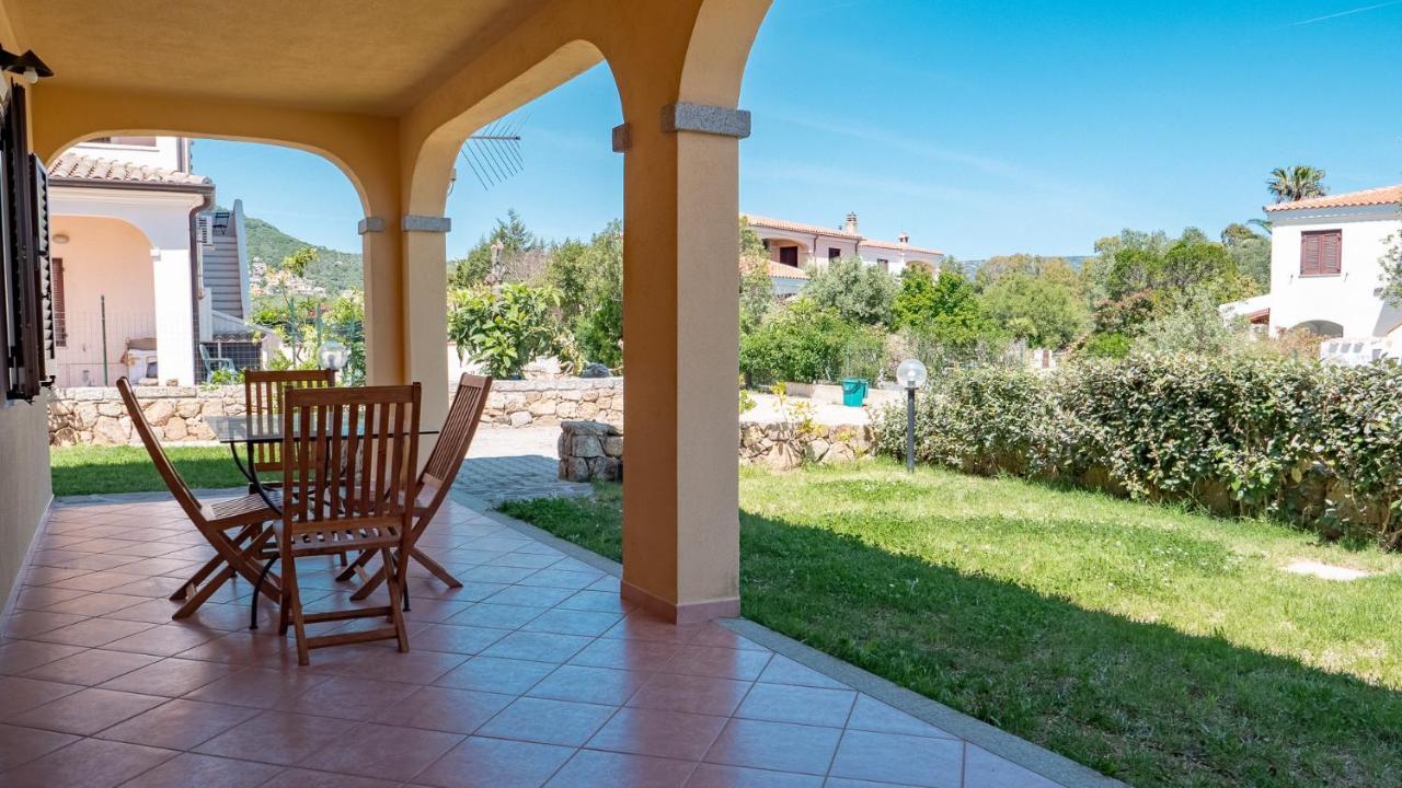 Casa Vacanza La Suaredda San Teodoro  Exterior foto