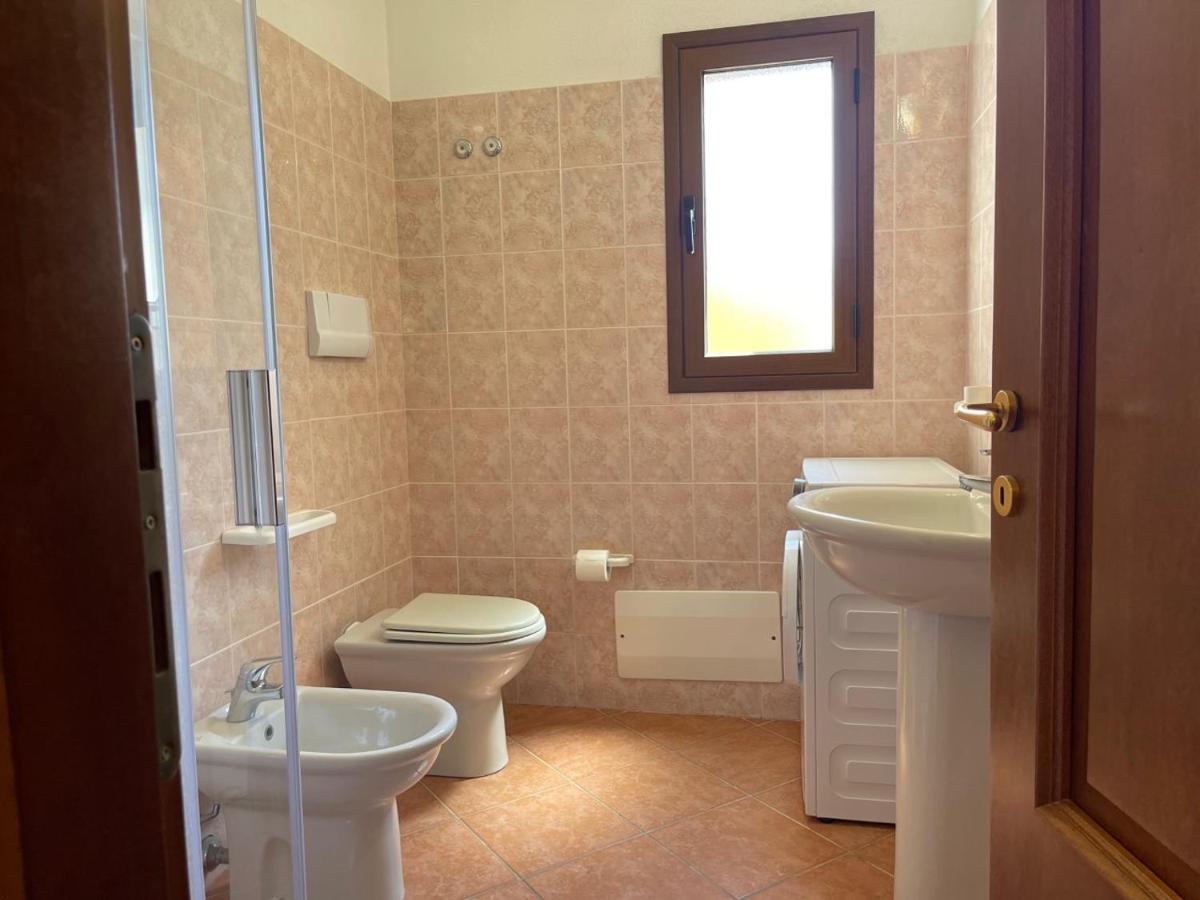 Casa Vacanza La Suaredda San Teodoro  Exterior foto